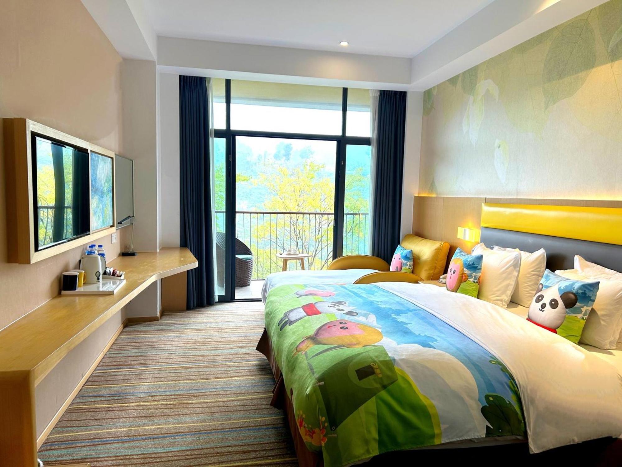 Holiday Inn Express Emei Mountain By Ihg Ъмейшан Екстериор снимка