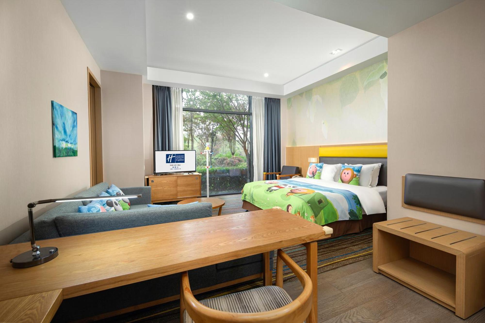 Holiday Inn Express Emei Mountain By Ihg Ъмейшан Екстериор снимка