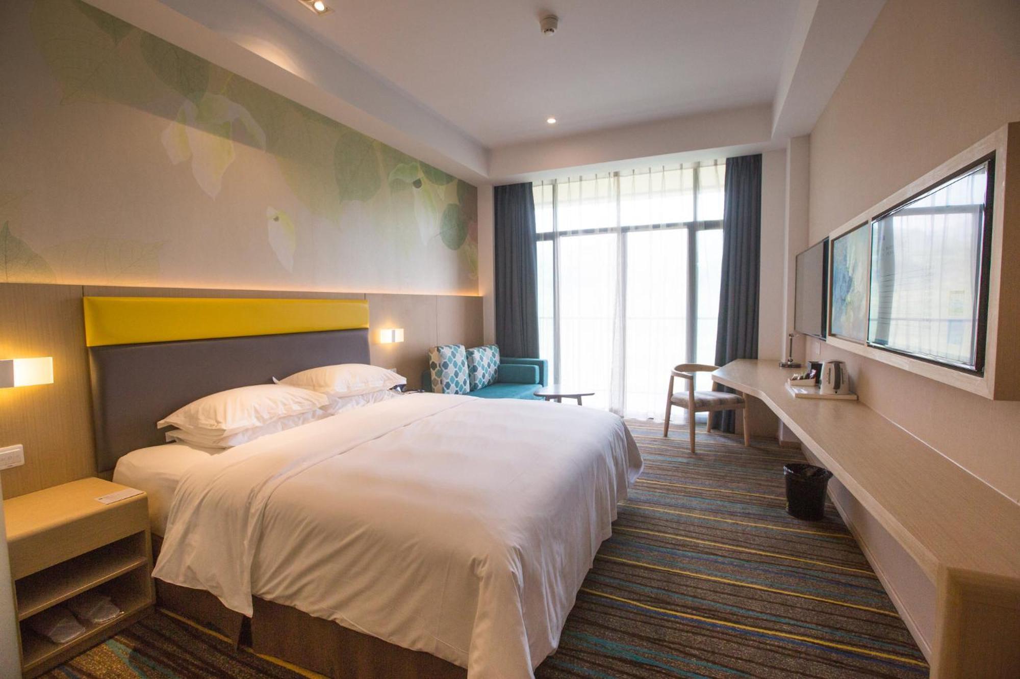 Holiday Inn Express Emei Mountain By Ihg Ъмейшан Екстериор снимка