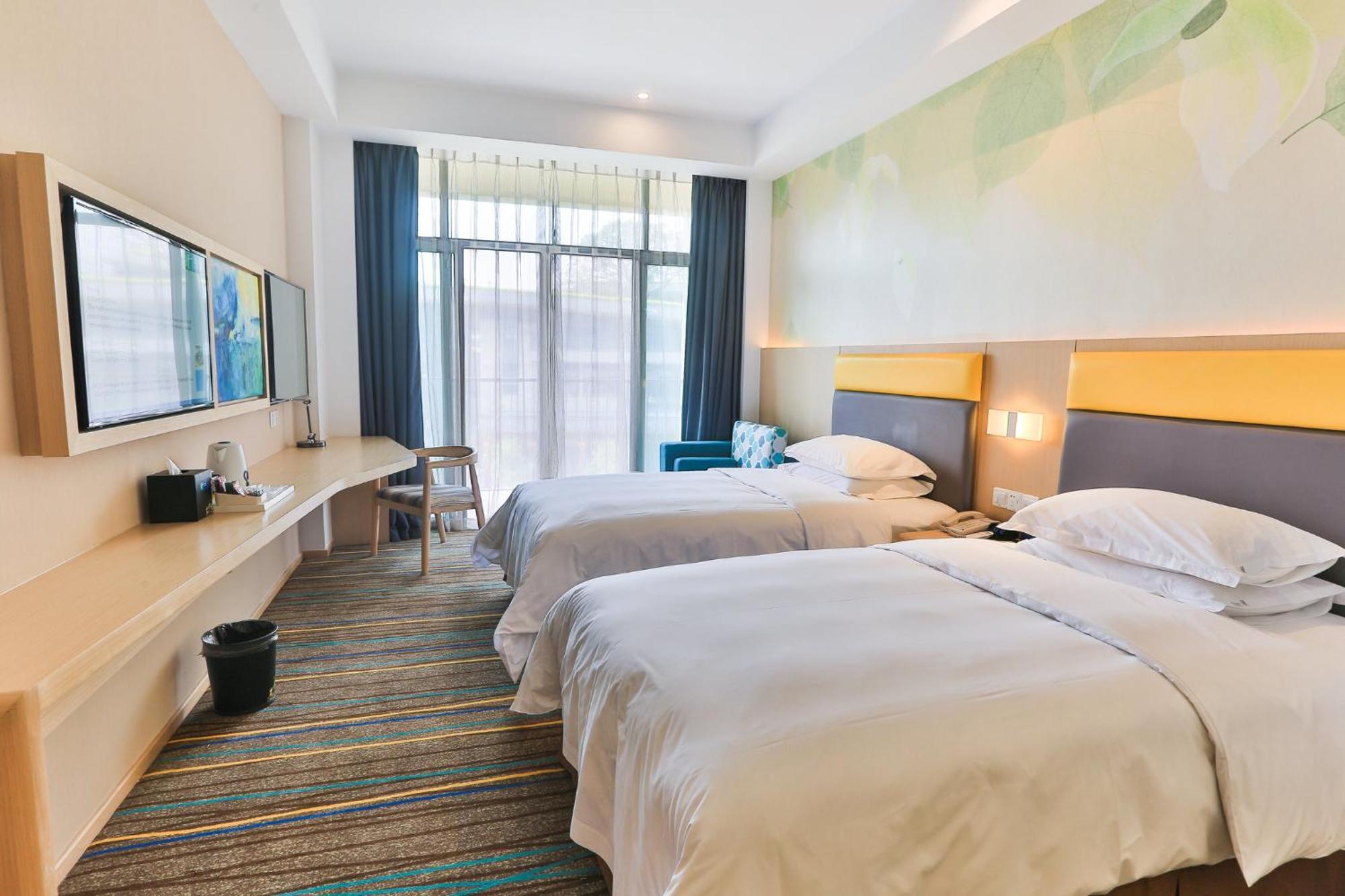 Holiday Inn Express Emei Mountain By Ihg Ъмейшан Екстериор снимка