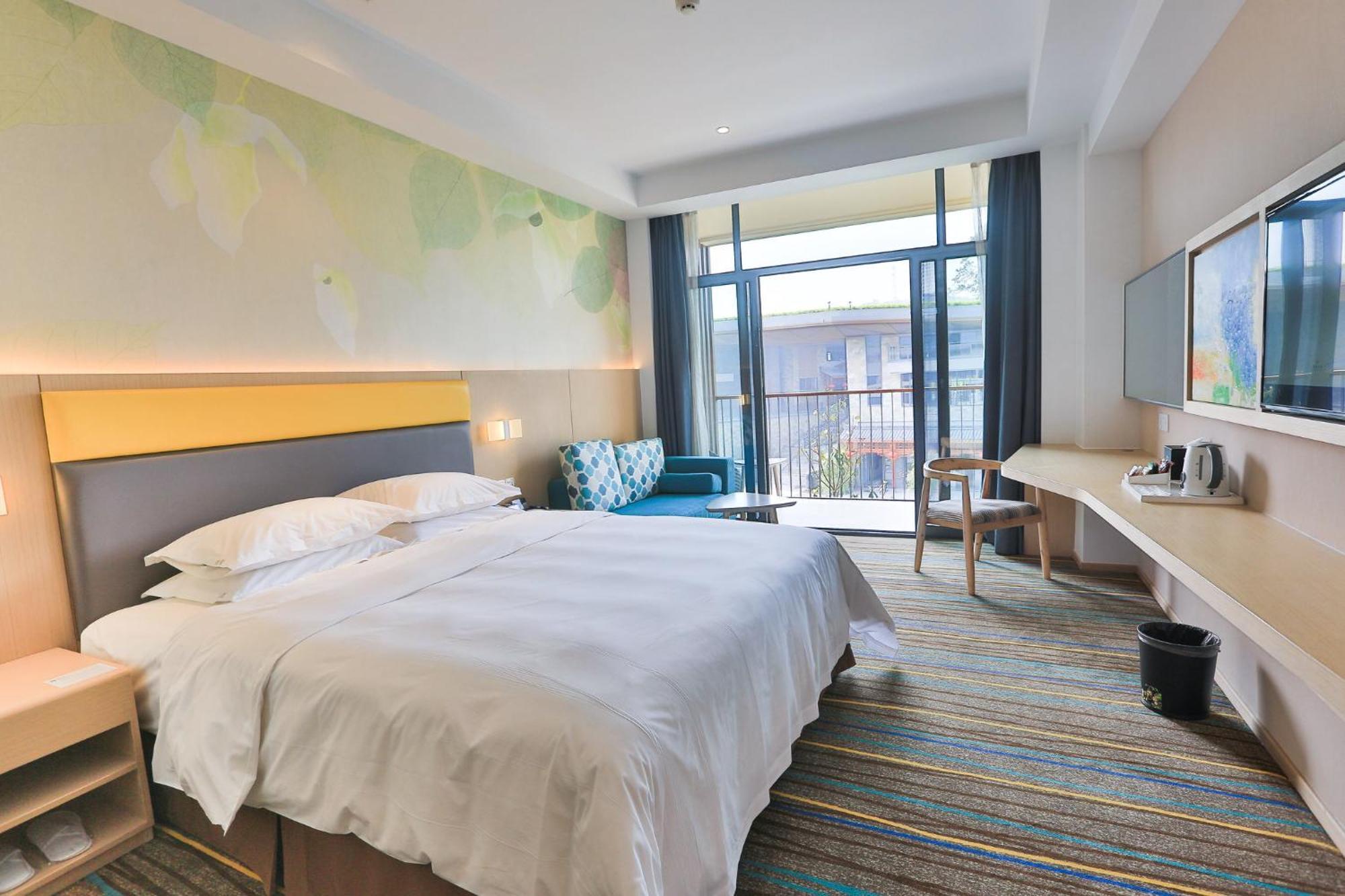 Holiday Inn Express Emei Mountain By Ihg Ъмейшан Екстериор снимка